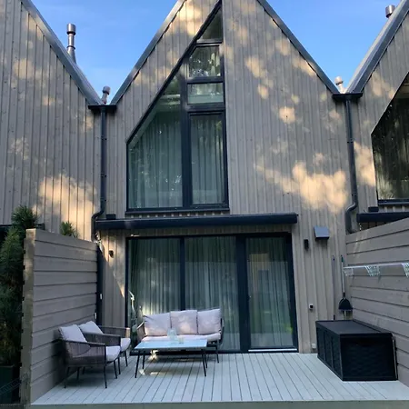 بيت للعطل Butterfly بالانغا